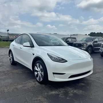 2023 Tesla Model Y Long Range
