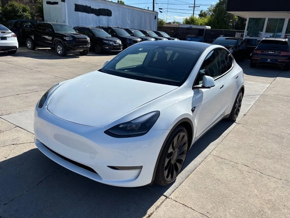 2023 Tesla Model Y - Image 4 of 20