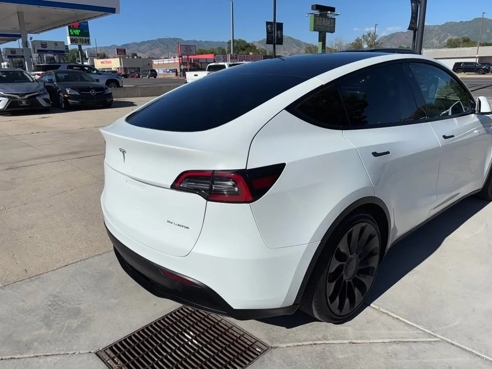 2023 Tesla Model Y - Image 8 of 20
