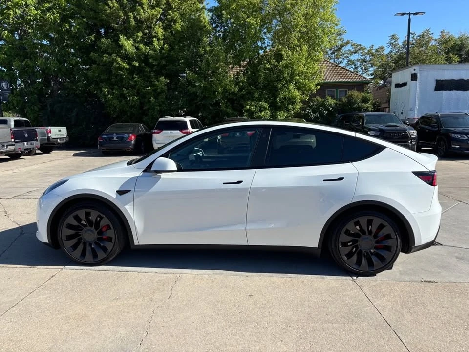 2023 Tesla Model Y - Image 5 of 20