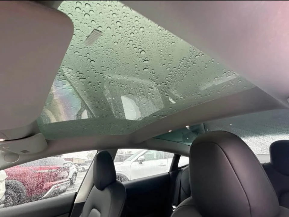 2023 Tesla Model 3 - Image 7 of 7