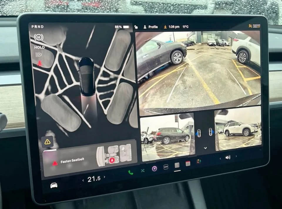 2023 Tesla Model 3 - Image 4 of 7