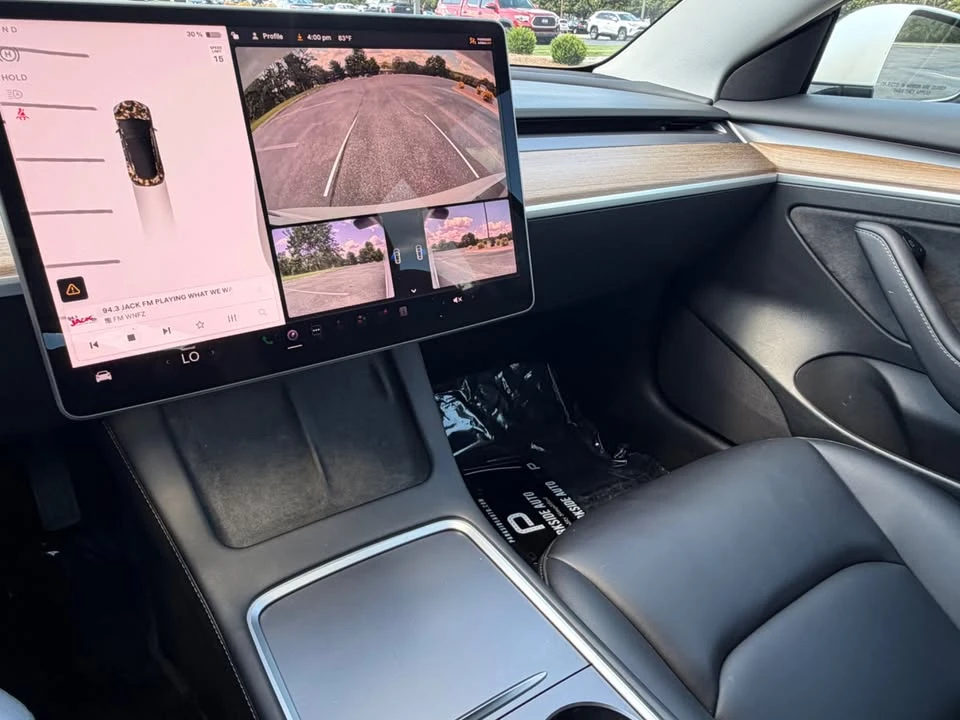 2023 Tesla Model 3 - Image 10 of 18