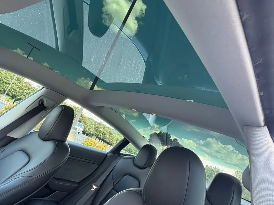 2023 Tesla Model 3 - Image 14 of 18