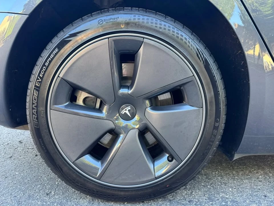 2023 Tesla Model 3 - Image 18 of 20
