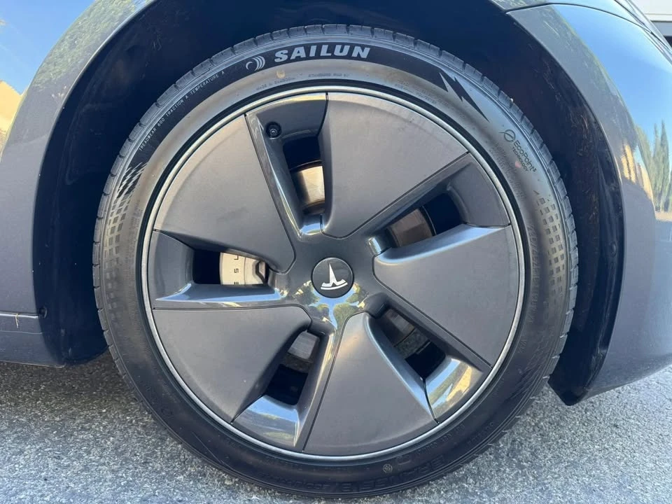 2023 Tesla Model 3 - Image 17 of 20