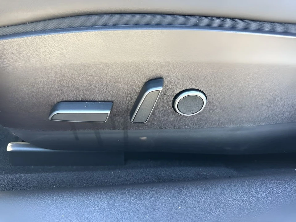 2023 Tesla Model 3 - Image 10 of 12