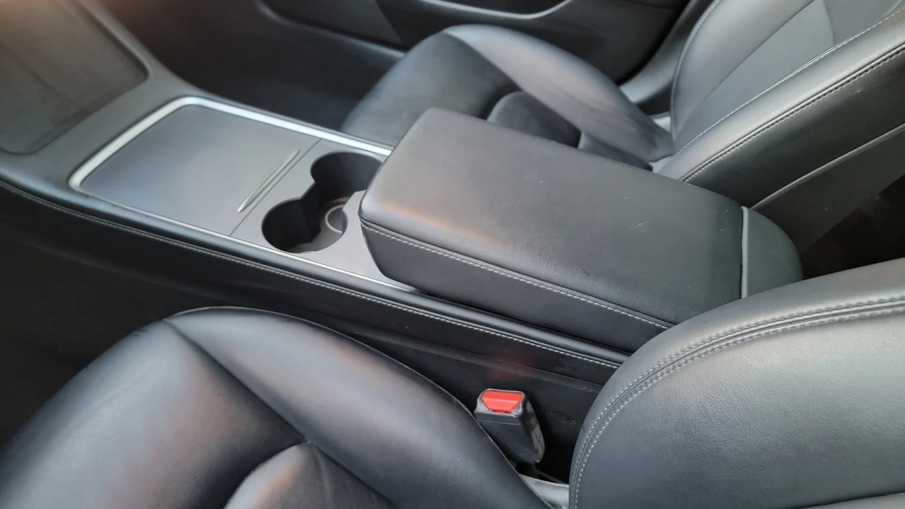 2023 Tesla Model 3 - Image 19 of 21