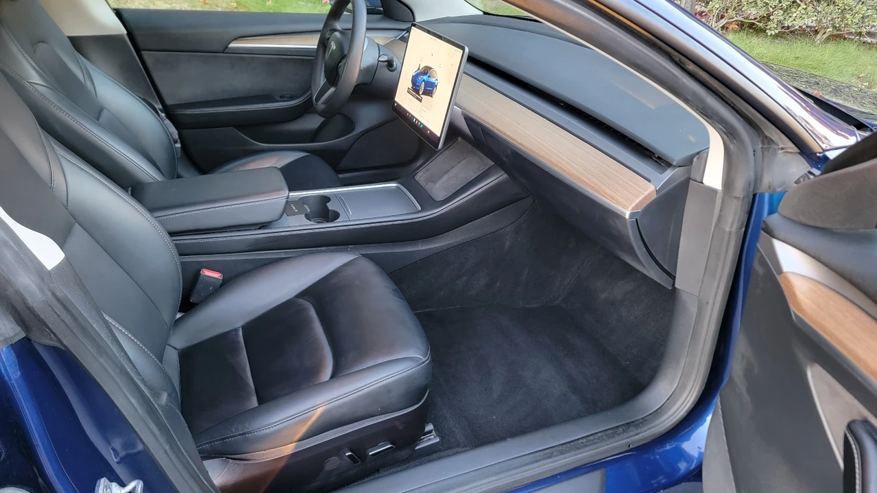 2023 Tesla Model 3 - Image 14 of 21