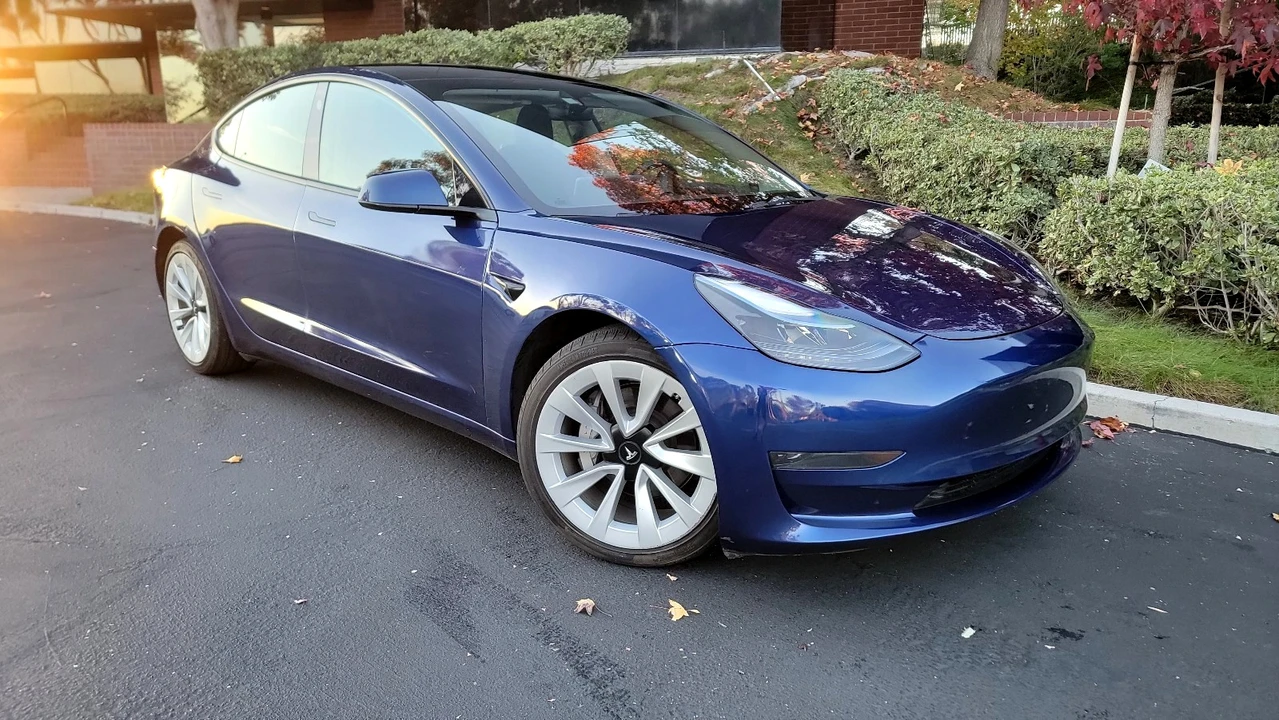 2023 Tesla Model 3 - Image 6 of 21