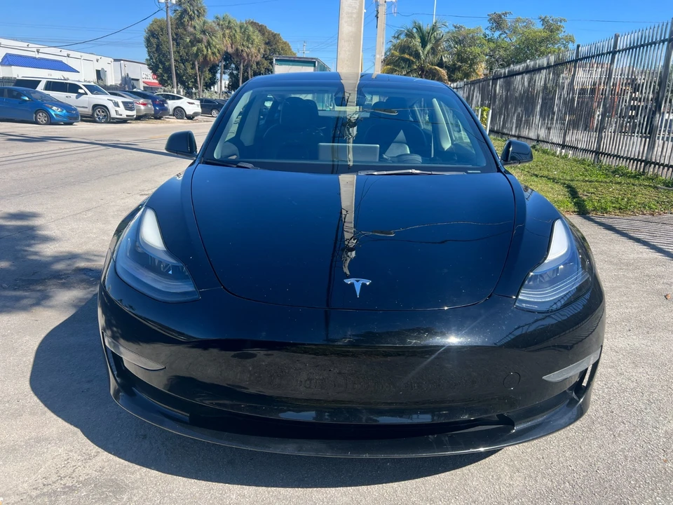 2023 Tesla Model 3 - Image 3 of 21