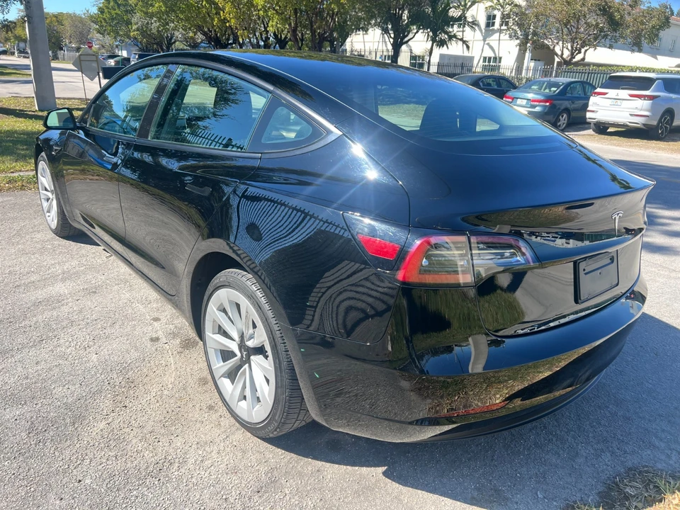 2023 Tesla Model 3 - Image 6 of 21