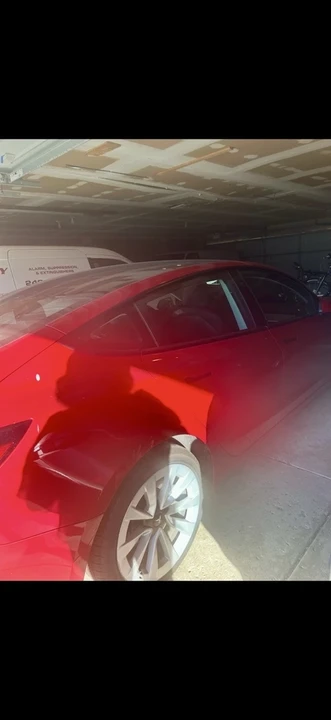 2023 Tesla Model 3 - Image 3 of 4