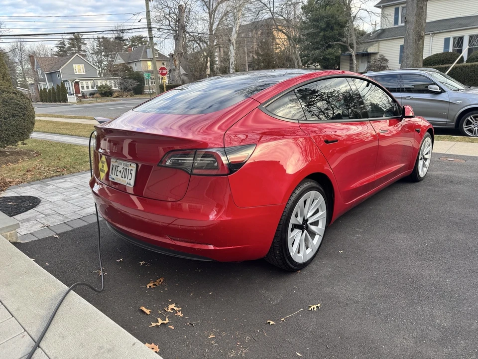 2023 Tesla Model 3 - Image 2 of 12