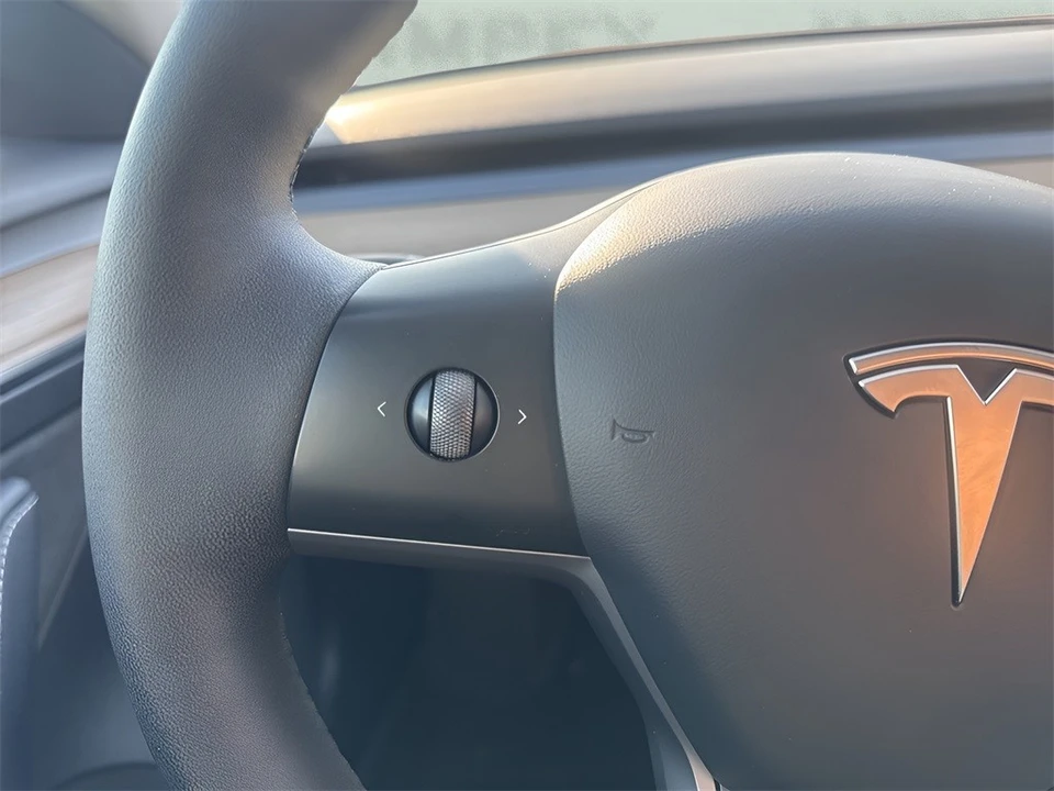 2023 Tesla Model 3 - Image 16 of 21