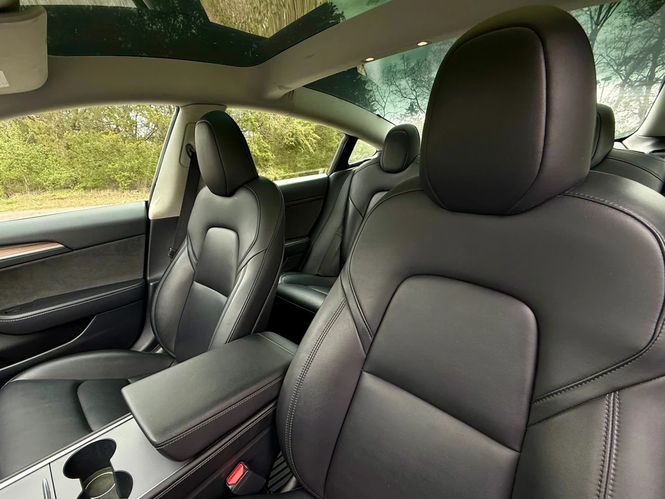 2023 Tesla Model S - Image 10 of 21