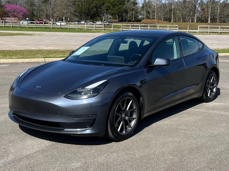 2023 Tesla Model S - Image 2 of 21