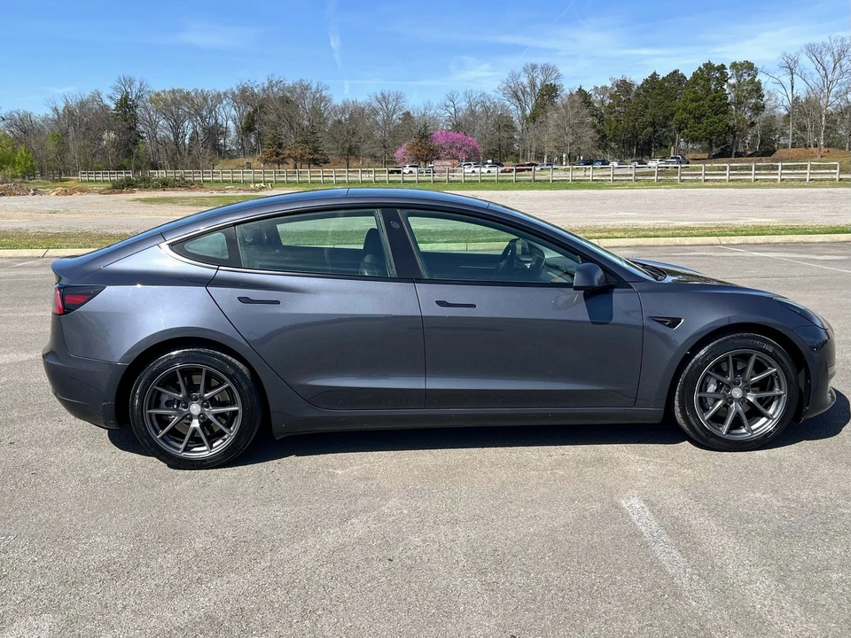 2023 Tesla Model S - Image 8 of 21