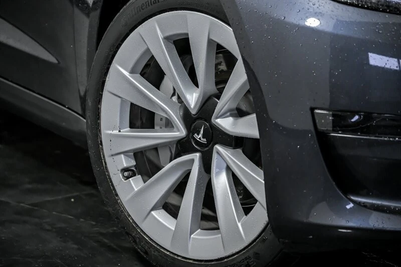 2023 Tesla Model S - Image 3 of 21
