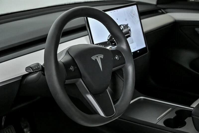 2023 Tesla Model S - Image 21 of 21