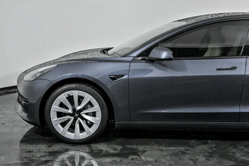 2023 Tesla Model S - Image 6 of 21