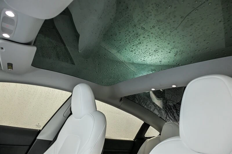 2023 Tesla Model S - Image 19 of 21