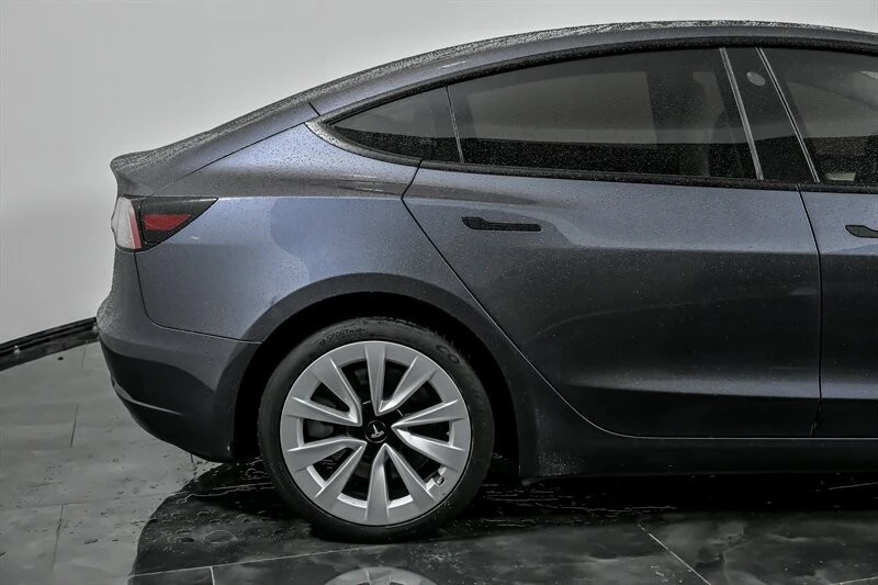 2023 Tesla Model S - Image 11 of 21