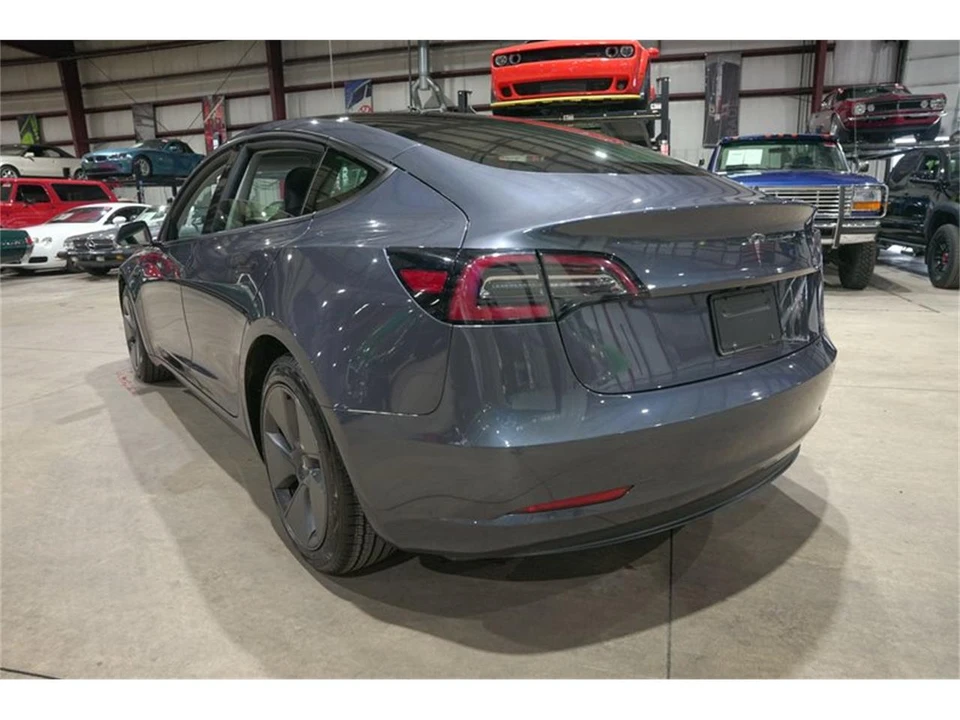 2023 Tesla Model 3 - Image 6 of 31
