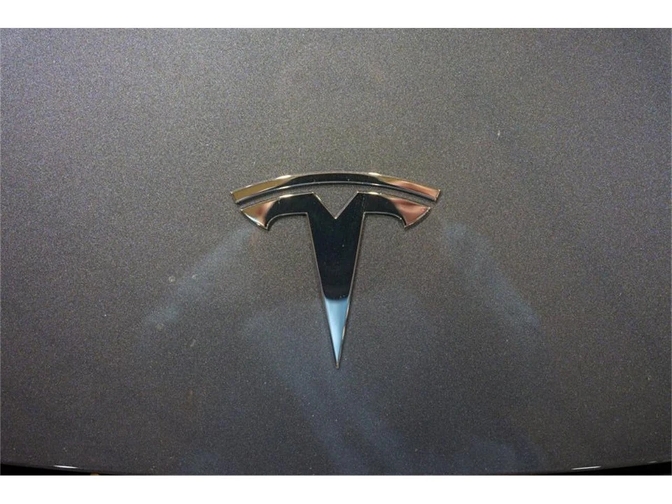 2023 Tesla Model 3 - Image 21 of 31