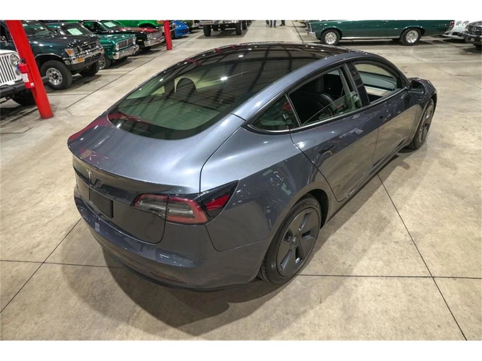 2023 Tesla Model 3 - Image 17 of 31