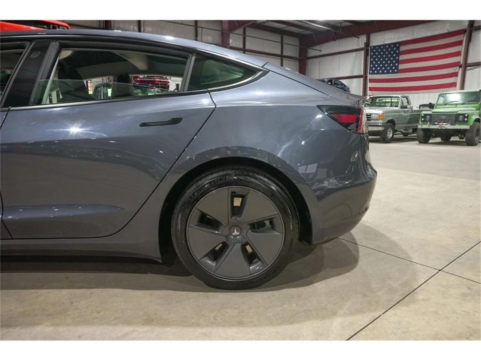2023 Tesla Model 3 - Image 5 of 31