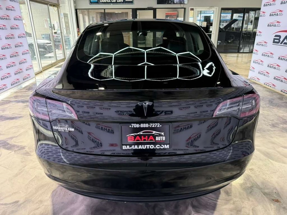 2023 Tesla Model S - Image 9 of 21