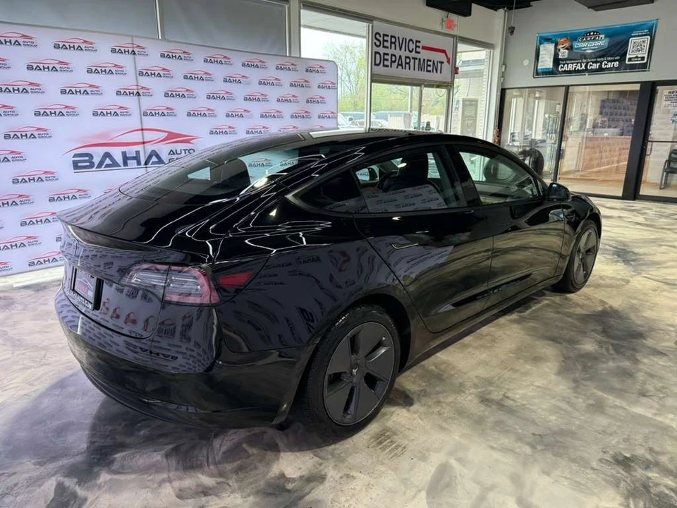 2023 Tesla Model S - Image 8 of 21