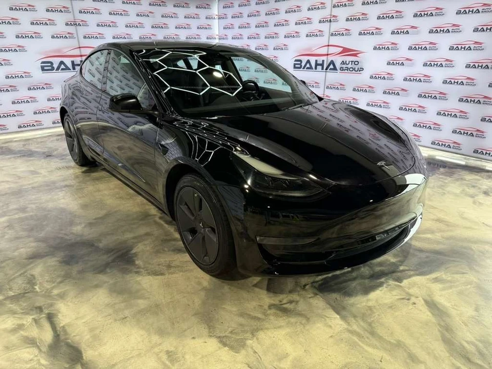 2023 Tesla Model S - Image 5 of 21