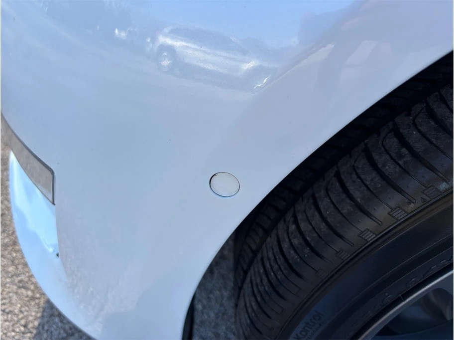 2023 Tesla Model S - Image 14 of 21