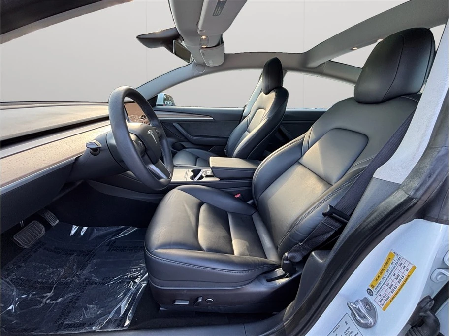 2023 Tesla Model S - Image 2 of 21