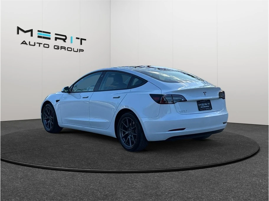 2023 Tesla Model S - Image 7 of 21