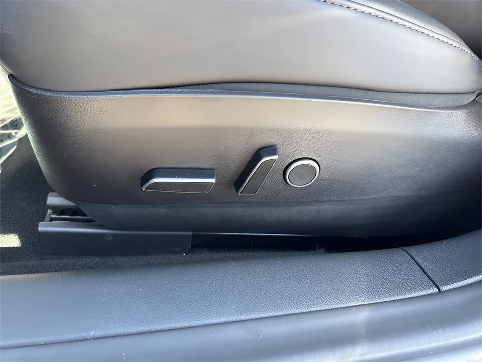 2023 Tesla Model 3 - Image 10 of 12
