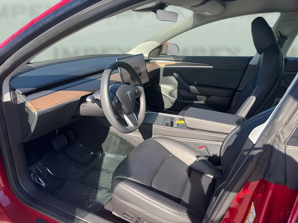 2023 Tesla Model 3 - Image 9 of 12