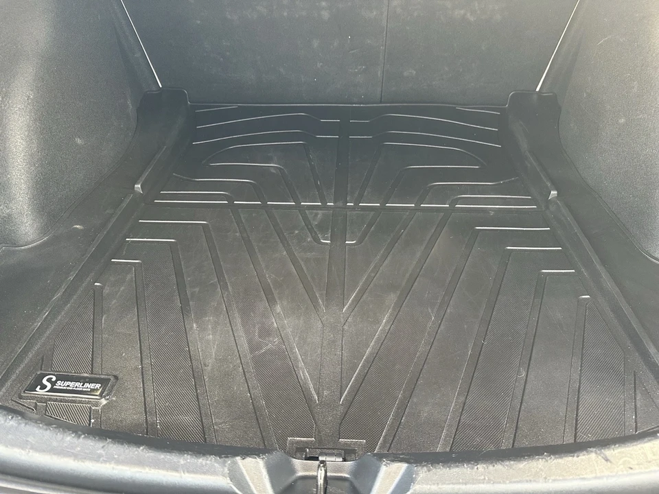 2023 Tesla Model 3 - Image 2 of 21