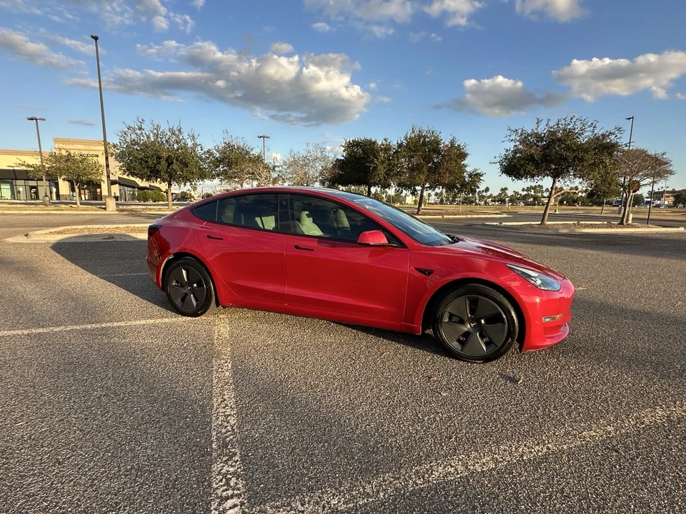 2023 Tesla Model 3 - Image 20 of 21