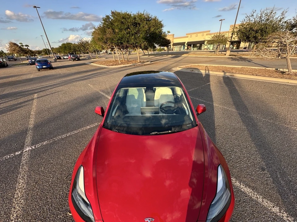 2023 Tesla Model 3 - Image 14 of 21