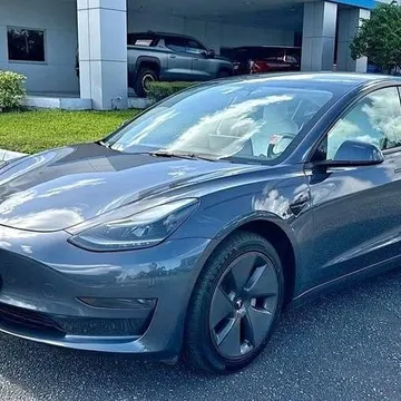2023 Tesla Model 3 Base