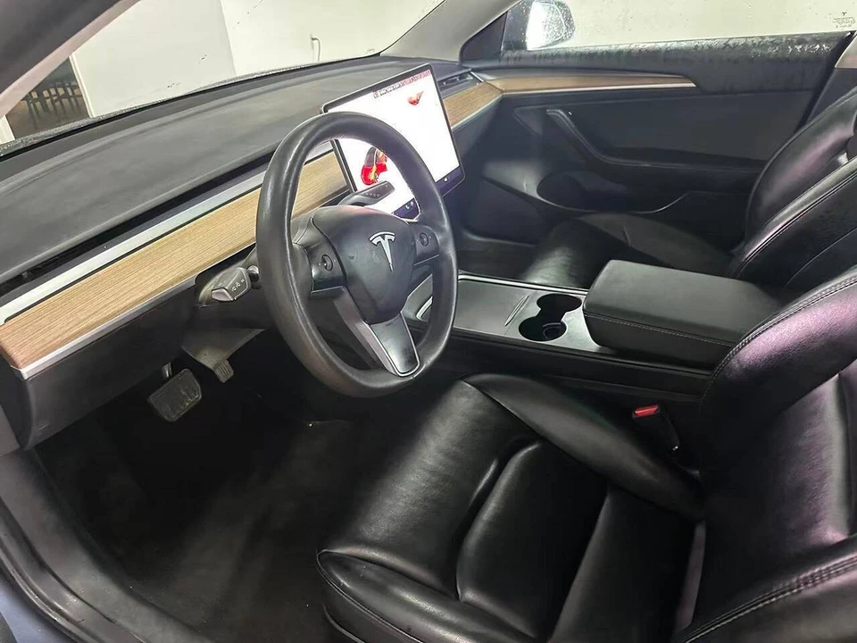 2023 Tesla Model 3 - Image 9 of 11