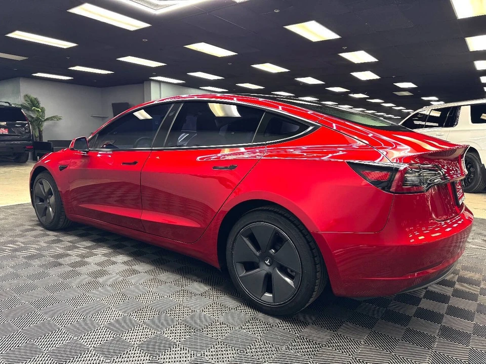 2023 Tesla Model 3 - Image 8 of 12