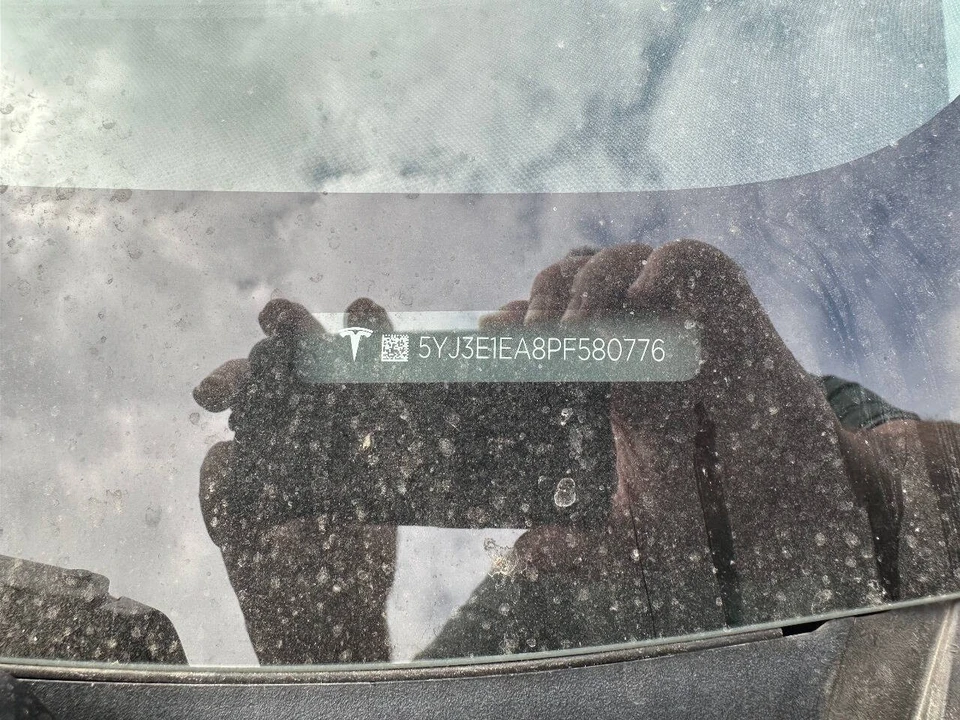 2023 Tesla Model 3 - Image 11 of 12