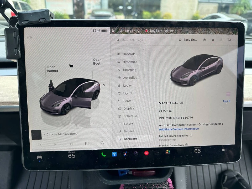 2023 Tesla Model 3 - Image 9 of 12