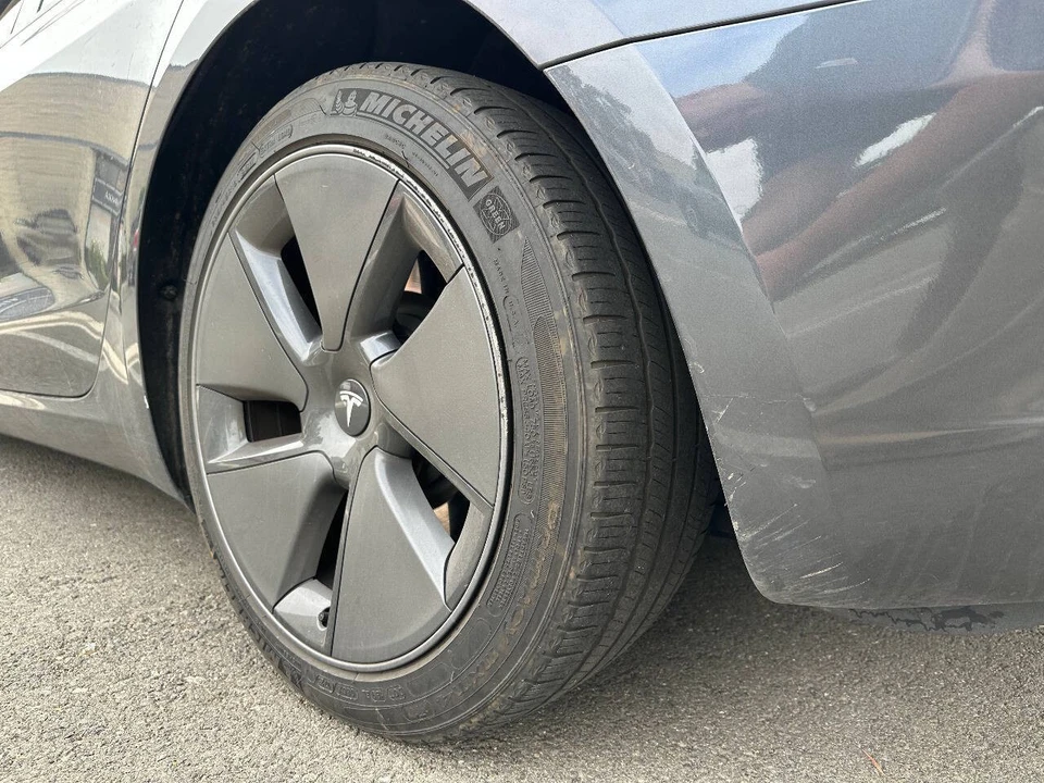 2023 Tesla Model 3 - Image 6 of 12