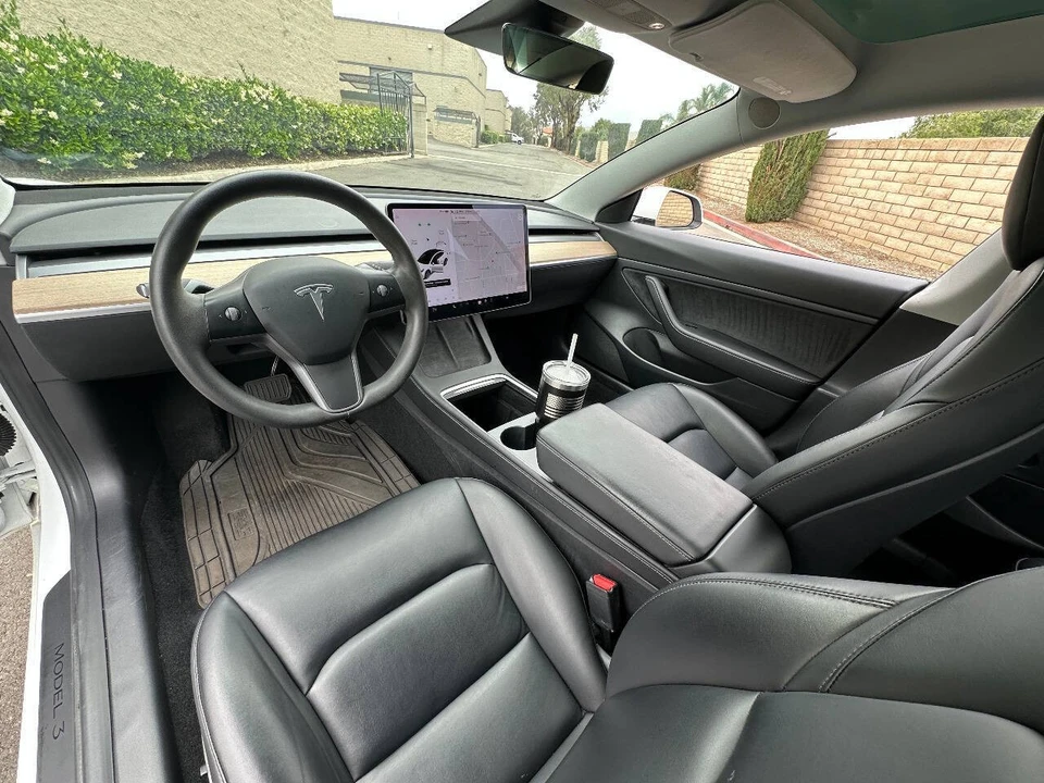 2023 Tesla Model 3 - Image 9 of 12