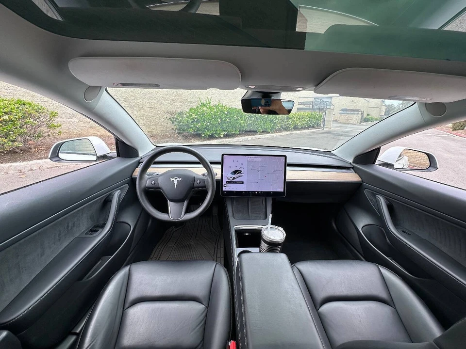 2023 Tesla Model 3 - Image 2 of 12